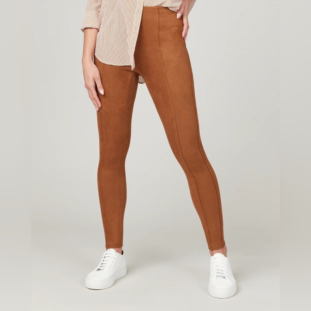NWOT Spanx Women’s Faux Suede Leggings in Camel Brown Size M